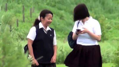 Asian school teens peeing - drtuber