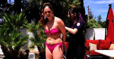 Bad girl arrested at the pool - drtuber