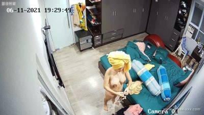 Hackers use the camera to remote monitoring of a lover's home life.588 - hclips - China