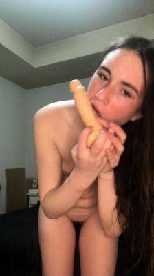 Hot amateur naked teen toys her pussy - drtuber