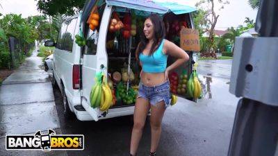 Fruit Lady Gets Freaky On The 12 Min With Lady Luna, Bang Bus And Luna Leve - hotmovs.com