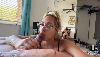 Sexy Latina - Sexy Latina in Glasses Gives Hot Blowjob and Swallow - xxxfiles.com